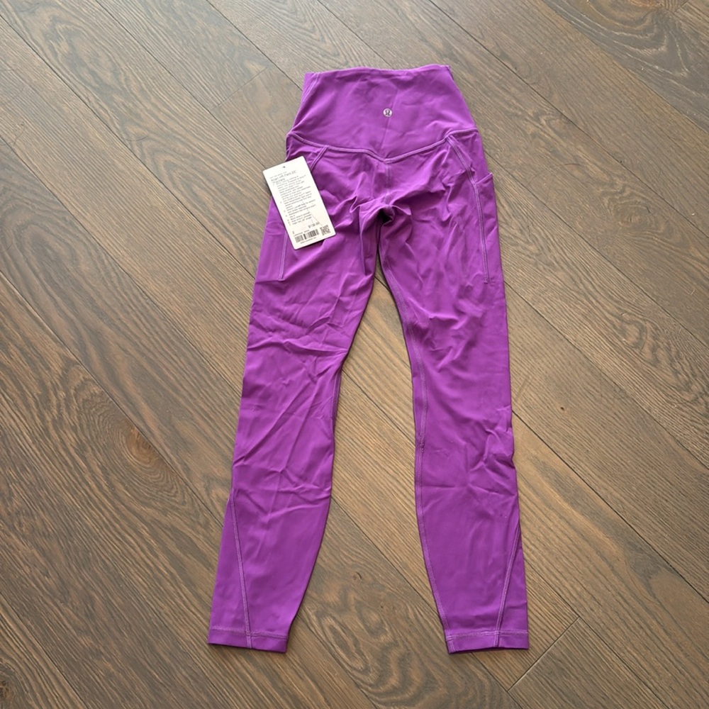 UNWORN Size 2 Lululemon Align HR Leggings With Side Pockets NWT - Picture 3 of 3